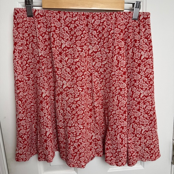 American Eagle Outfitters Dresses & Skirts - American Eagle Floral Skirt Women L Red White Cottagecore Preppy Flowy Lined